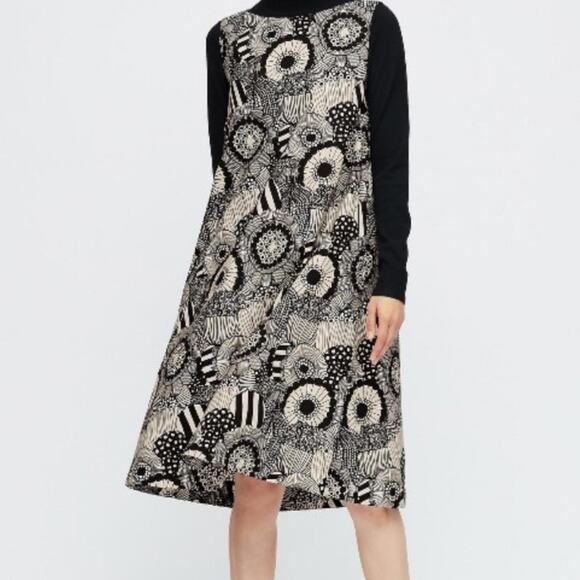Marimekko + Uniqlo Sleeveless Black & White Floral Dress Funky A-Line Size XS - Picture 1 of 7